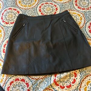 Hollister faux leather black mini size 8
